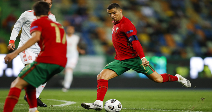 米萊克vs斯拉斯克直播_在线米萊克vs斯拉斯克直播频道_无插件高清米萊克vs斯拉斯克直播-24直播